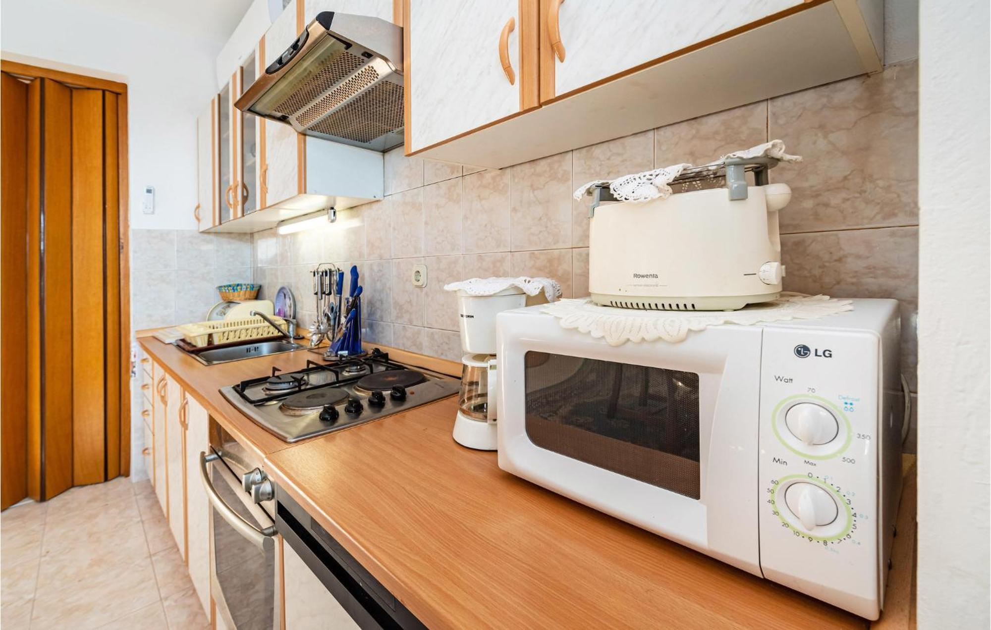 2 Bedroom Cozy Apartment In 扎达尔 外观 照片